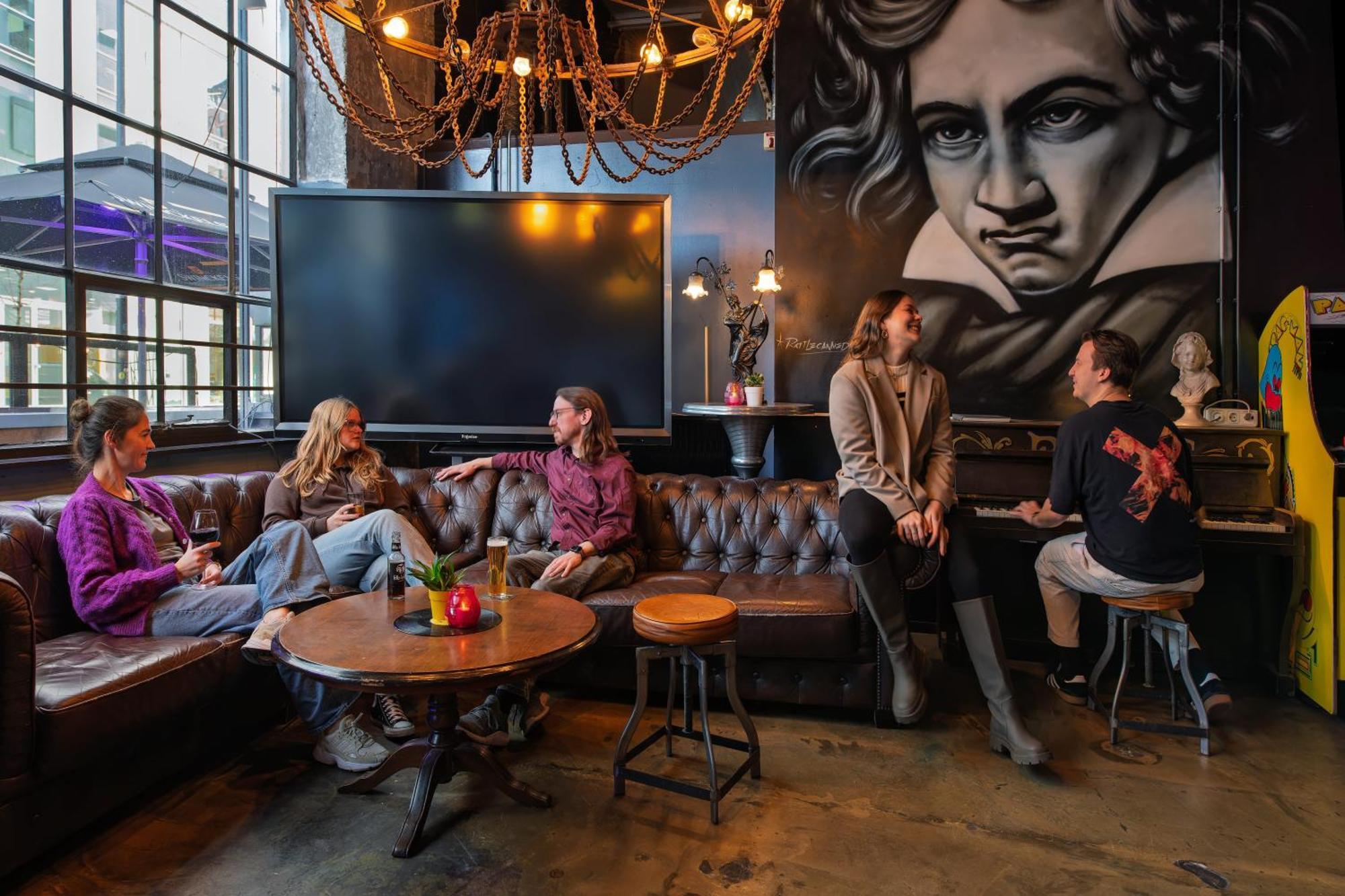 Stayokay Hostel Eindhoven - Blue Collar Eksteriør billede