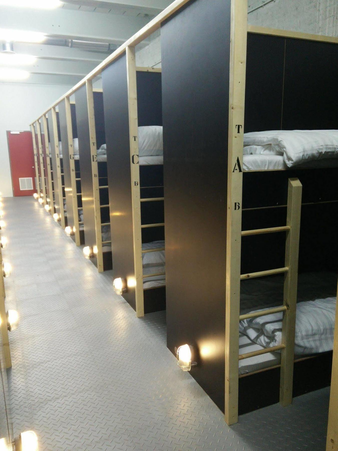 Stayokay Hostel Eindhoven - Blue Collar Eksteriør billede
